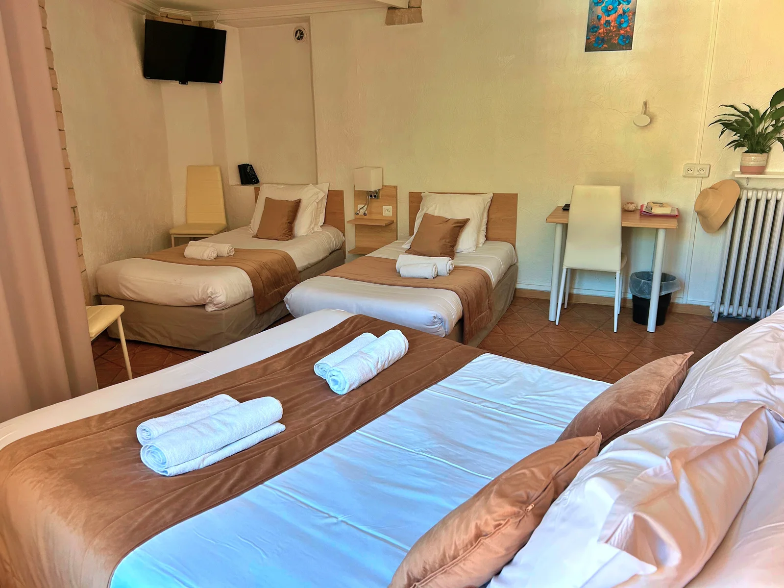 Chambre quadruple familiale — Les Callunes Annot