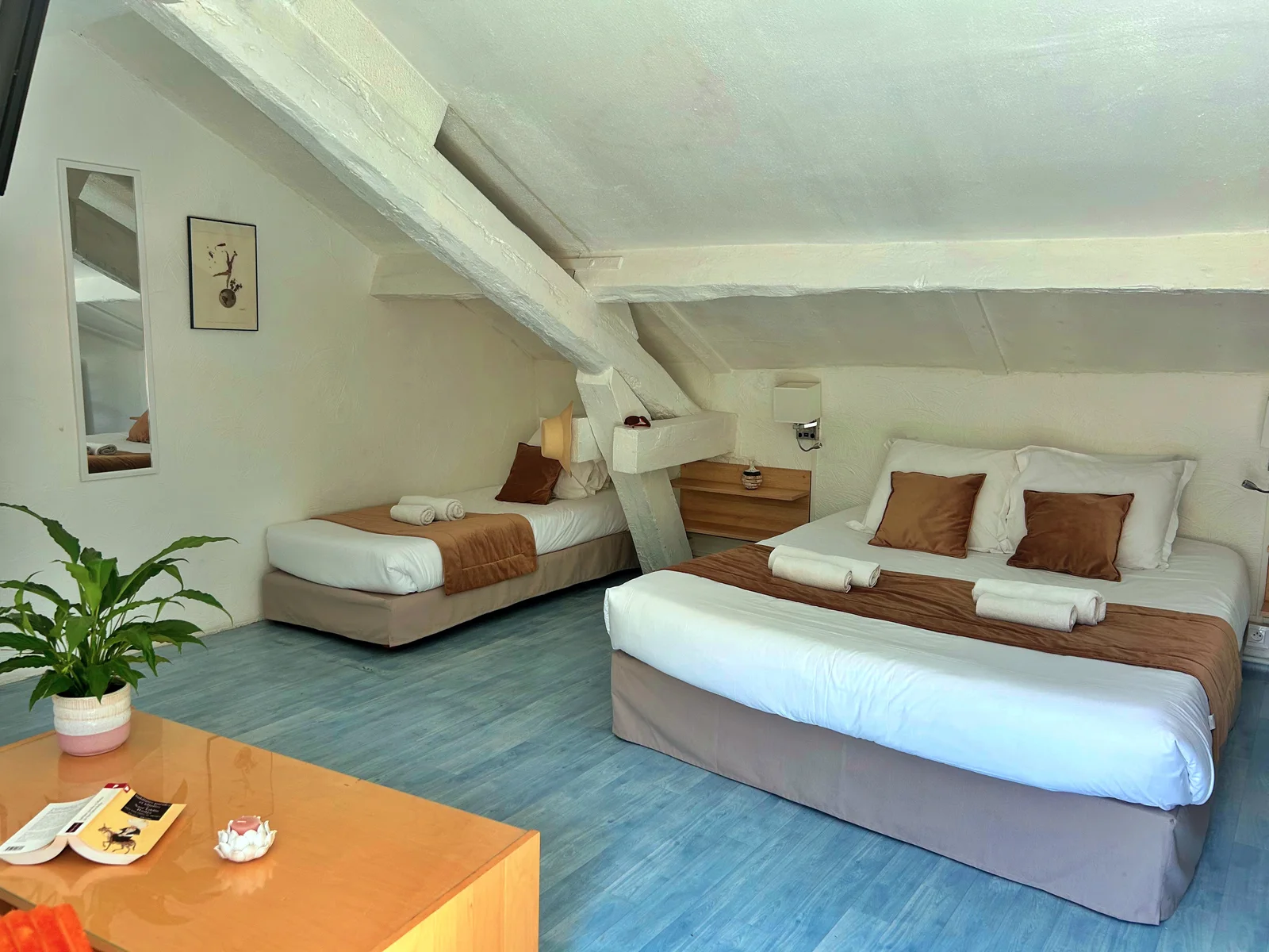 Chambre triple mansardée — Les Callunes Annot